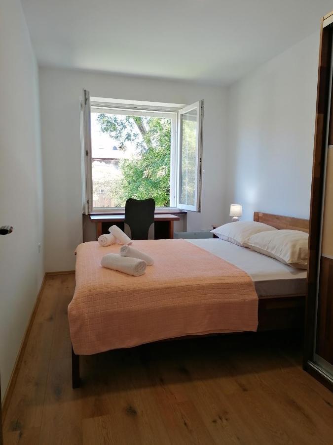 Apartment "B" 50 M From The Beach Zadar Buitenkant foto