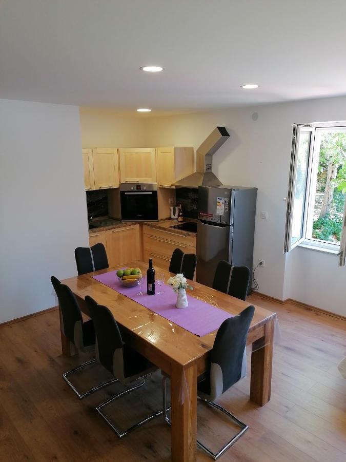 Apartment "B" 50 M From The Beach Zadar Buitenkant foto