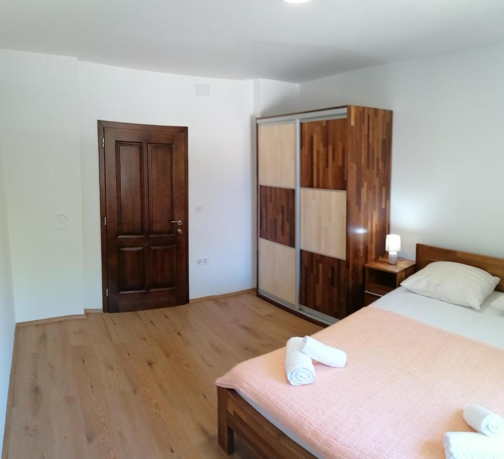 Apartment "B" 50 M From The Beach Zadar Buitenkant foto